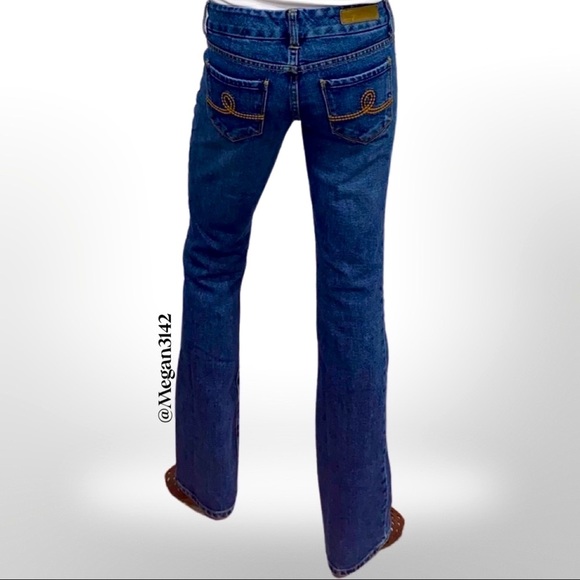 🦋HP🦋 Seven7 | Regular Boot Cut | 24 | Stretch | Embroidered Pockets | EUC - Picture 2 of 16